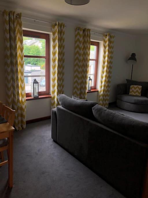 Nevis Apartment Located In Fort William Centre エクステリア 写真